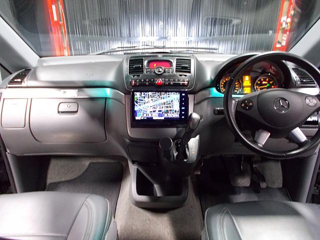 Vクラス V350 トレンド エアロバンパー AMGタイプ19インチアルミ 後席フリップダウンモニター SDナビ 地デジフルセグテレビ バックカメラ CD録音 DVD再生 ブルートゥース スペアキー ETC 両側電動スライドドア(16枚目)