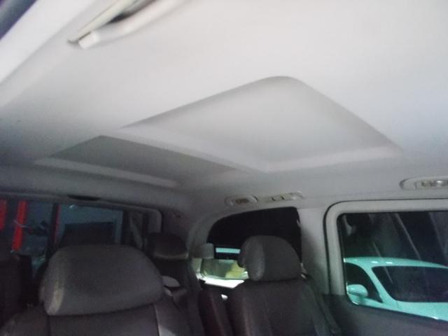 Vクラス V350 トレンド エアロバンパー AMGタイプ19インチアルミ 後席フリップダウンモニター SDナビ 地デジフルセグテレビ バックカメラ CD録音 DVD再生 ブルートゥース スペアキー ETC 両側電動スライドドア(20枚目)