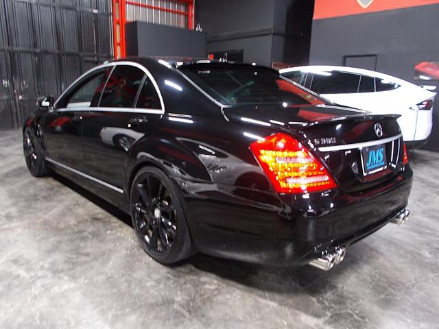Sクラス S350 2010年後期モデル ディーラー整備車両 整備記録簿 ロリンザータイプエアロ&アルミ&マフラー 社外グリル ローダウン 黒革 ナビ地デジBカメラ CD録音 ETC クルーズコントロール(8枚目)