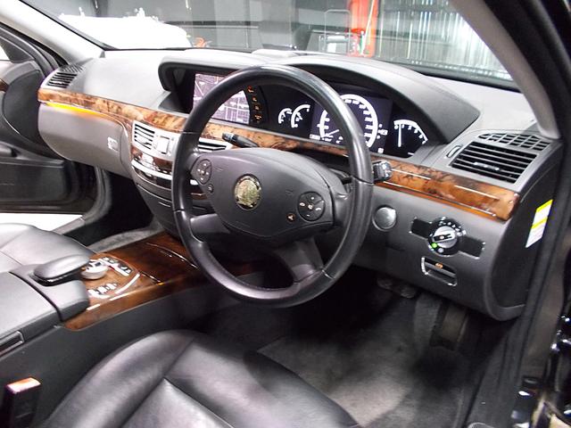 Sクラス S350 2010年後期モデル ディーラー整備車両 整備記録簿 ロリンザータイプエアロ&アルミ&マフラー 社外グリル ローダウン 黒革 ナビ地デジBカメラ CD録音 ETC クルーズコントロール(12枚目)