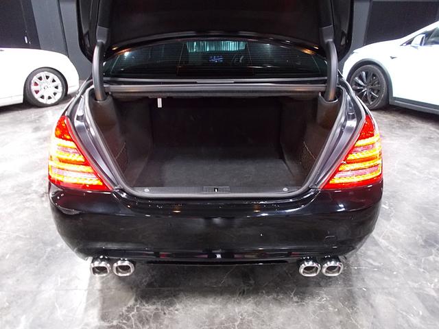 Sクラス S350 2010年後期モデル ディーラー整備車両 整備記録簿 ロリンザータイプエアロ&アルミ&マフラー 社外グリル ローダウン 黒革 ナビ地デジBカメラ CD録音 ETC クルーズコントロール(18枚目)