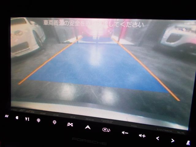 パナメーラ ４　２０１１年モデル正規ディーラー車　フルタイム４ＷＤ　キセノンヘッドライト　純正１８インチ　黒革シート　ＨＤＤナビ　地デジフルセグテレビ　バックカメラ　ＣＤ録音　ＤＶＤ再生　ブルートゥース　ドラレコ（23枚目）