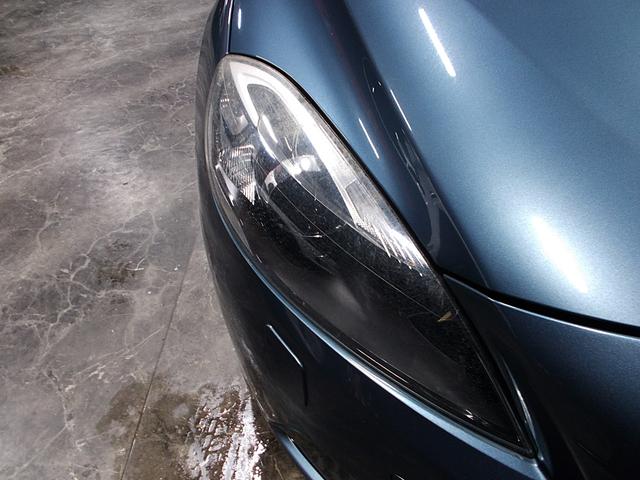 メーカー純正オプションＨＤＤナビ　地デジフルセグテレビ　バックカメラ　ＣＤ　ＤＶＤ再生　ブルートゥース　ＵＳＢ　ＥＴＣ　スペアキー　電動格納ミラー　フォグランプ