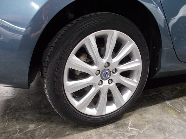 純正オプション１７インチアルミ　ＹＯＫＯＨＡＭＡタイヤ７分山あります！