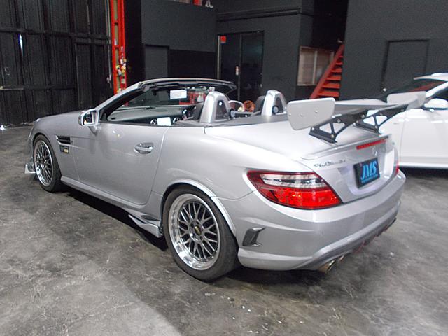 SLK SLK200エクスクルーシブ AMGスポーツパッケージ 社外エアロパーツ KW車高調 BBS18インチ GTウイング D2キャリパー D2ローター カールソンスポイラー 社外マフラー 電動オープン 黒革シート 純正ナビ 地デジTV(8枚目)