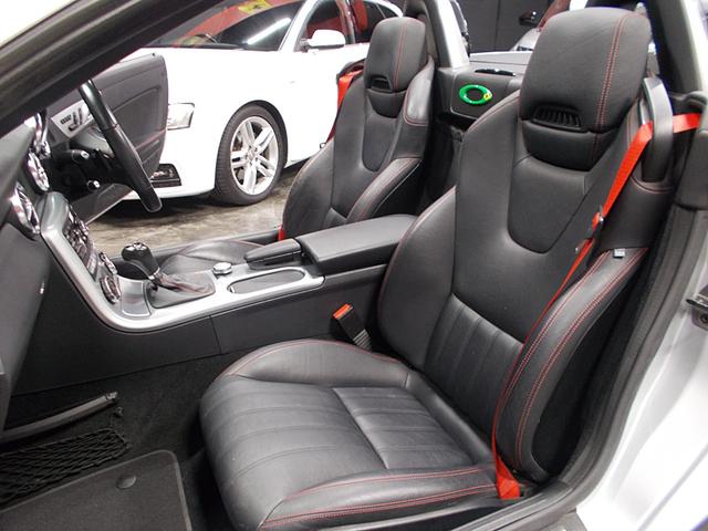 SLK SLK200エクスクルーシブ AMGスポーツパッケージ 社外エアロパーツ KW車高調 BBS18インチ GTウイング D2キャリパー D2ローター カールソンスポイラー 社外マフラー 電動オープン 黒革シート 純正ナビ 地デジTV(15枚目)