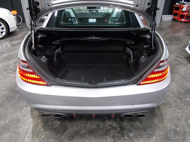 SLK SLK200エクスクルーシブ AMGスポーツパッケージ 社外エアロパーツ KW車高調 BBS18インチ GTウイング D2キャリパー D2ローター カールソンスポイラー 社外マフラー 電動オープン 黒革シート 純正ナビ 地デジTV(21枚目)
