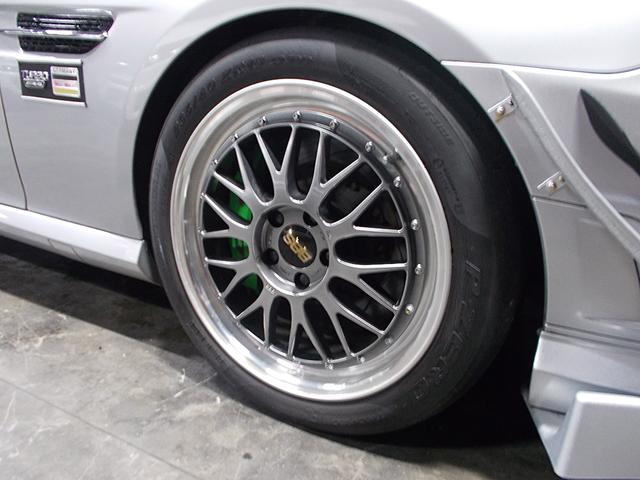 SLK SLK200エクスクルーシブ AMGスポーツパッケージ 社外エアロパーツ KW車高調 BBS18インチ GTウイング D2キャリパー D2ローター カールソンスポイラー 社外マフラー 電動オープン 黒革シート 純正ナビ 地デジTV(24枚目)