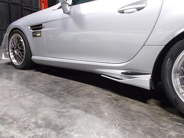 SLK SLK200エクスクルーシブ AMGスポーツパッケージ 社外エアロパーツ KW車高調 BBS18インチ GTウイング D2キャリパー D2ローター カールソンスポイラー 社外マフラー 電動オープン 黒革シート 純正ナビ 地デジTV(32枚目)