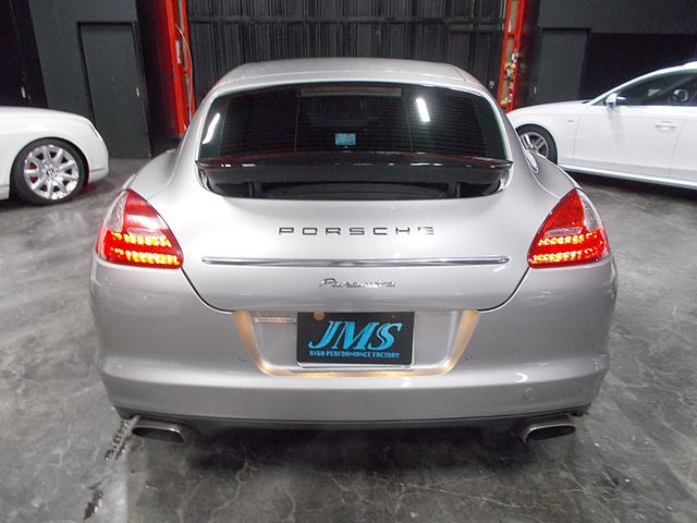 今まですべてディーラーメンテナンスのお車です！取説・保証書・整備記録簿・スペアキーもすべてありますので是非見に来てください！