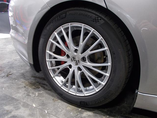 ＭＡＫ（ＲＥＮＮＥＮ）１８インチアルミ　ＭＩＣＨＥＬＩＮタイヤ８分山あります！