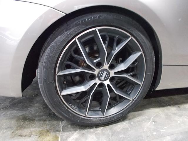 1シリーズ 120i カブリオレ ディーラー整備車両 整備記録簿 電動オープン スーパースプリントマフラー ダウンサス MOMO17インチアルミ 茶革シート HDDナビ 地デジフルセグテレビ CD録音 DVD再生 スペアキー ETC(22枚目)