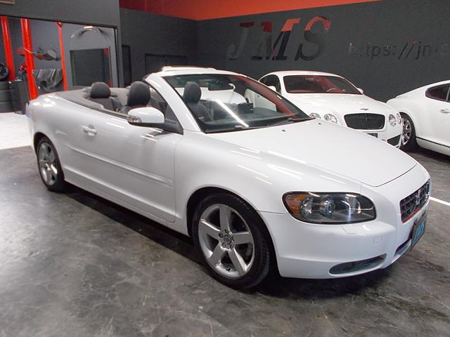 Ｃ７０ Ｔ－５　左ハンドル　Ｔ５ターボ　ディーラー整備車両　整備記録簿　電動オープン　ベルト＆テンショナー交換歴　アイドラプーリー交換歴　キセノン　黒革シート　ＨＤＤナビ　ＣＤ録音　ＥＴＣ　純正１７インチアルミ（5枚目）