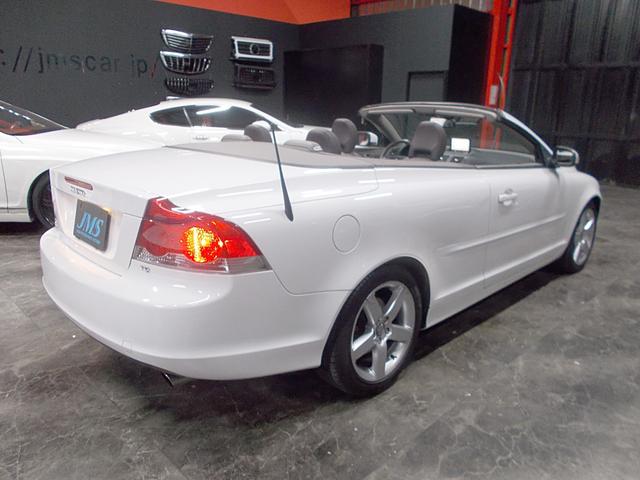 Ｃ７０ Ｔ－５　左ハンドル　Ｔ５ターボ　ディーラー整備車両　整備記録簿　電動オープン　ベルト＆テンショナー交換歴　アイドラプーリー交換歴　キセノン　黒革シート　ＨＤＤナビ　ＣＤ録音　ＥＴＣ　純正１７インチアルミ（6枚目）