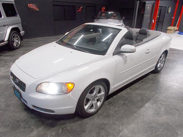 Ｃ７０ Ｔ－５　左ハンドル　Ｔ５ターボ　ディーラー整備車両　整備記録簿　電動オープン　ベルト＆テンショナー交換歴　アイドラプーリー交換歴　キセノン　黒革シート　ＨＤＤナビ　ＣＤ録音　ＥＴＣ　純正１７インチアルミ（11枚目）