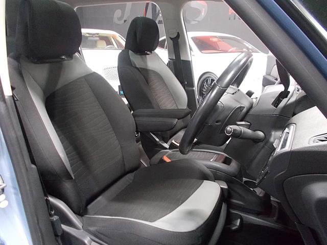 グランドC4 ピカソ エクスクルーシブ アルミ付8本 衝突軽減ブレーキ レーンキープ アダプティブクルーズコントロール 3列シート 純正SDナビ Bカメラ 360°カメラ ブルートゥース USB スペアキー ETC クルーズコントロール(13枚目)