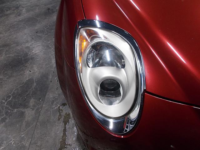 オプションキャメル革シート　シートヒーター　ＳＤナビ　地デジテレビ　バックカメラ　ＣＤ　ＤＶＤ再生　ブルートゥース　ＳＤ　ＥＴＣ　スペアキー