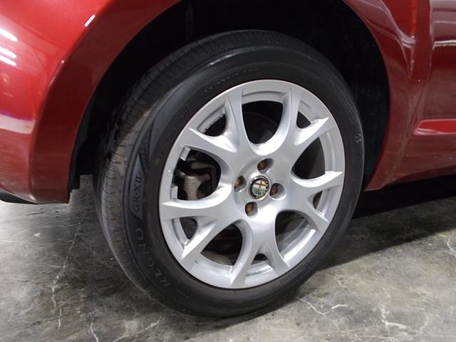 メーカー純正オプション１６インチアルミ　ブリヂストンＲＥＧＮＯタイヤ７分山あります！