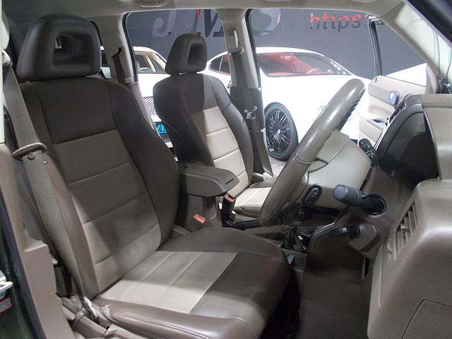 ジープ・パトリオット リミテッド　ディーラー整備車両　整備記録簿　フルタイム４ＷＤ　ガラスサンルーフ　ＲＯＺＥＳＴ１７インチ　コンビ革シート　ＨＤＤナビ　地デジフルセグ　デジタルインナーミラーＢカメラ　Ｓカメラ　クルーズコントロール（13枚目）