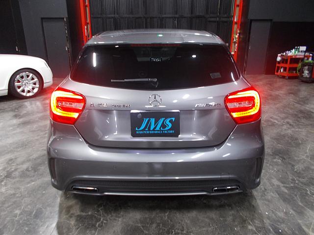 今まですべてディーラーメンテナンスのお車です！取説・保証書・整備記録簿もすべてありますので是非見に来てください！