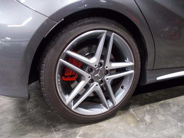 メーカー純正オプションＡＭＧ１８インチアルミ　ブリヂストンタイヤ７分山あります！