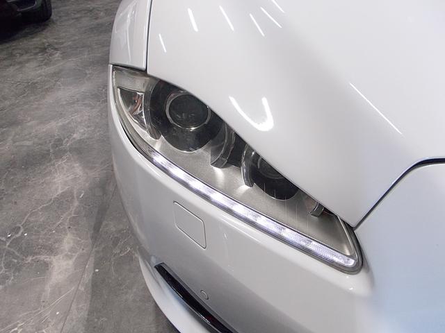 ＸＪ ＸＪ　ラグジュアリー　ディーラー整備車両　整備記録簿　ダブルガラスサンルーフ　純正１９インチ　純正ナビ地デジＢカメラ　ＣＤ録音ＤＶＤ再生ブルートゥースＵＳＢ　黒革シート　クルーズコントロール　ＥＴＣ（10枚目）