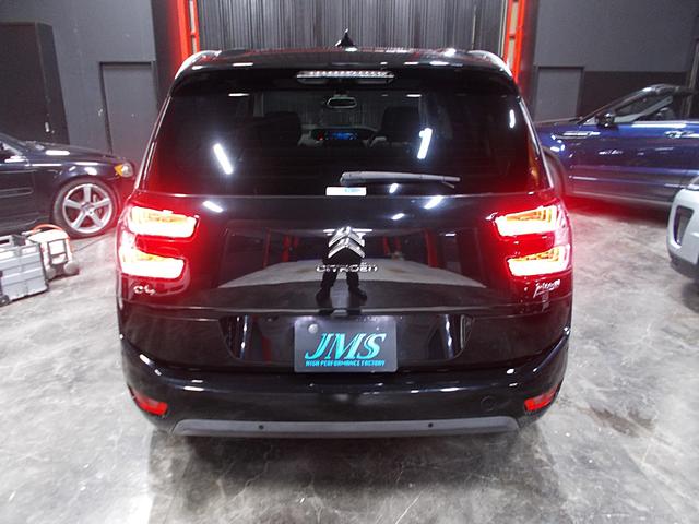 グランドC4 ピカソ エクスクルーシブ ディーラー整備車両 整備記録簿 衝突軽減ブレーキ レーンキープ ブラインドスポット アクティブクルコン 3列シート 純正ナビ 地デジフルセグテレビ 360°カメラ バック ブルートゥース USB(7枚目)