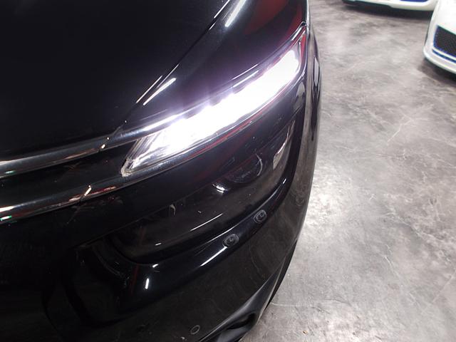 グランドC4 ピカソ エクスクルーシブ ディーラー整備車両 整備記録簿 衝突軽減ブレーキ レーンキープ ブラインドスポット アクティブクルコン 3列シート 純正ナビ 地デジフルセグテレビ 360°カメラ バック ブルートゥース USB(9枚目)