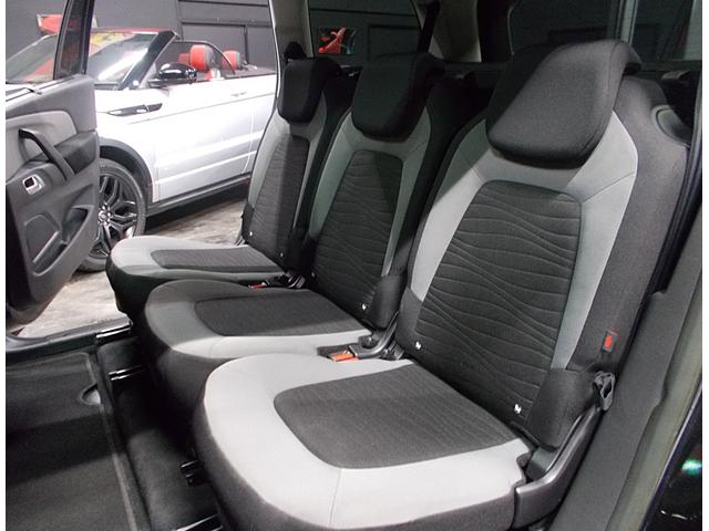 グランドC4 ピカソ エクスクルーシブ ディーラー整備車両 整備記録簿 衝突軽減ブレーキ レーンキープ ブラインドスポット アクティブクルコン 3列シート 純正ナビ 地デジフルセグテレビ 360°カメラ バック ブルートゥース USB(15枚目)