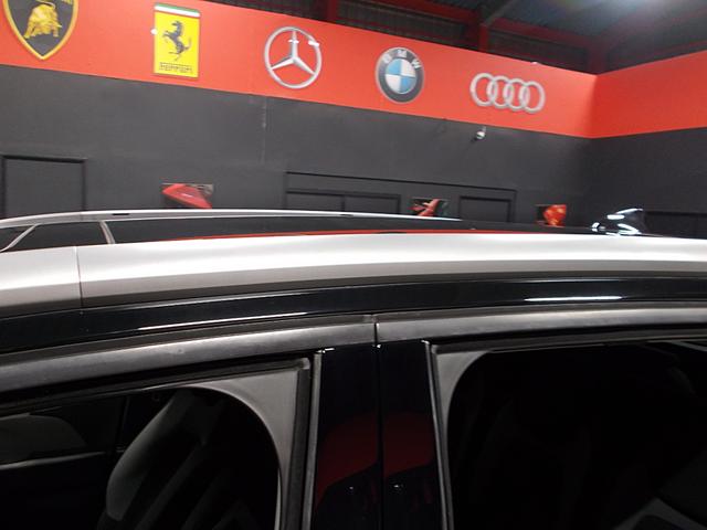 グランドC4 ピカソ エクスクルーシブ ディーラー整備車両 整備記録簿 衝突軽減ブレーキ レーンキープ ブラインドスポット アクティブクルコン 3列シート 純正ナビ 地デジフルセグテレビ 360°カメラ バック ブルートゥース USB(22枚目)