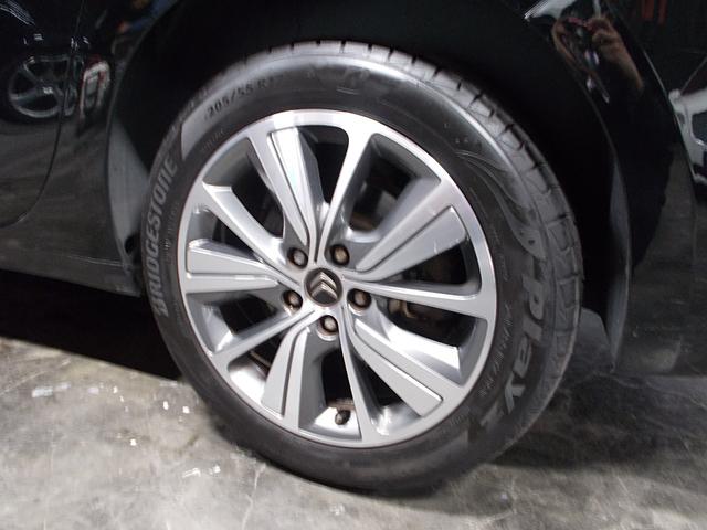 グランドC4 ピカソ エクスクルーシブ ディーラー整備車両 整備記録簿 衝突軽減ブレーキ レーンキープ ブラインドスポット アクティブクルコン 3列シート 純正ナビ 地デジフルセグテレビ 360°カメラ バック ブルートゥース USB(23枚目)