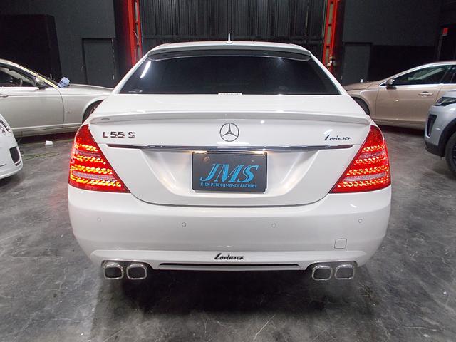 Ｓクラス Ｓ５００ロング　ロリンザーフルエアロ　ロリンザー２０インチアルミ　ロリンザールーフスポイラー＋トランクスポイラー　後期テール　サンルーフ　黒革　純正ナビ　バックカメラ　ＣＤ録音　ＤＶＤ再生　ブルートゥース　スペアキー（7枚目）