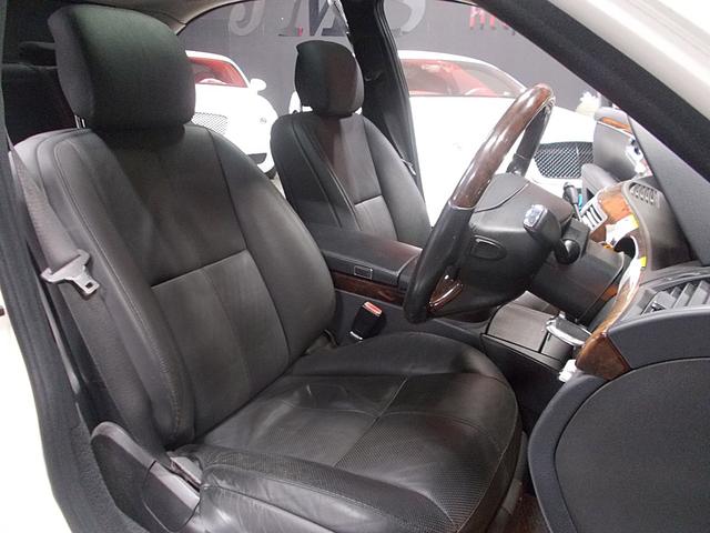 Ｓクラス Ｓ５００ロング　ロリンザーフルエアロ　ロリンザー２０インチアルミ　ロリンザールーフスポイラー＋トランクスポイラー　後期テール　サンルーフ　黒革　純正ナビ　バックカメラ　ＣＤ録音　ＤＶＤ再生　ブルートゥース　スペアキー（14枚目）