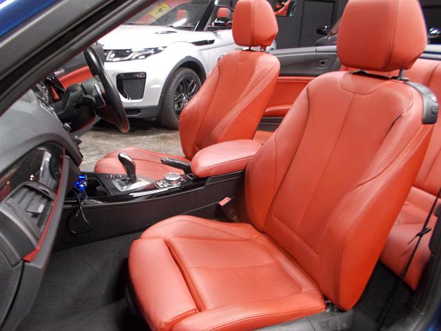 ２シリーズ ２２０ｉカブリオレ　スポーツ　ディーラー整備車両　８速ＡＴターボ　電動オープン　衝突軽減ブレーキ　レーンキープアシスト　社外ナビ　赤革シート　クルーズコントロール　プッシュスタート　スマートキー　パドルシフト　ＥＴＣ　スペアキー（14枚目）