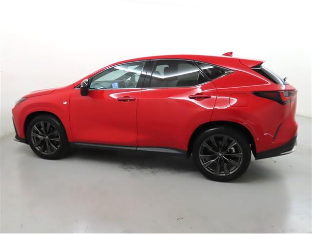 NX NX350h Fスポーツ 認定中古車CPO 20インチアルミホイール 三眼フルLEDヘッドランプ パノラミックビューモニター 別体型ディスクプレイヤー 後席6:4分割可倒式シート 後席シートヒーター デジタルインナーミラー(3枚目)