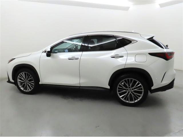 ＮＸ ＮＸ３５０ｈ　バージョンＬ　認定中古車ＣＰＯ　２０インチアルミホイール　Ａｄｖａｎｃｅｄ　Ｐａｒｋ　パーキングサポートブレーキ　ルーフレール　デジタルキー　カラーヘッドアップディスプレイ　デジタルインナーミラー　おくだけ充電　パノラマルーフ（3枚目）