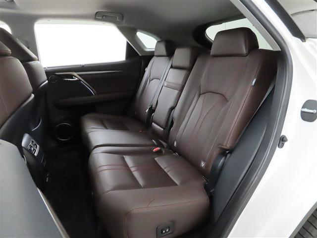 最新のテレマティクスサービス（Ｇ−Ｌｉｎｋ）と、レクサスならではのコンシェルジュサービスで、いつでも、どこでも、心からの安心と満足をレクサスオーナーにお届けいたします。