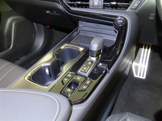 ＮＸ ＮＸ３５０　Ｆスポーツ　認定中古車ＣＰＯ　２０インチアルミホイール　三眼フルＬＥＤヘッドランプ　アダプティブハイビームシステム　パノラミックビューモニター　別体型ディスクプレイヤー　ムーンルーフ（11枚目）