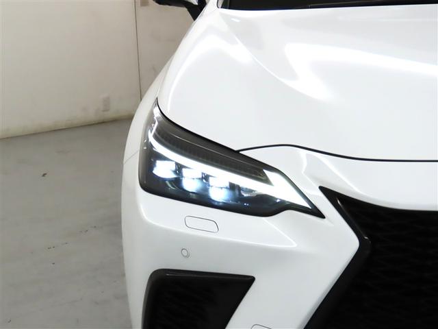 ＮＸ ＮＸ３５０　Ｆスポーツ　認定中古車ＣＰＯ　２０インチアルミホイール　三眼フルＬＥＤヘッドランプ　アダプティブハイビームシステム　パノラミックビューモニター　別体型ディスクプレイヤー　ムーンルーフ（14枚目）