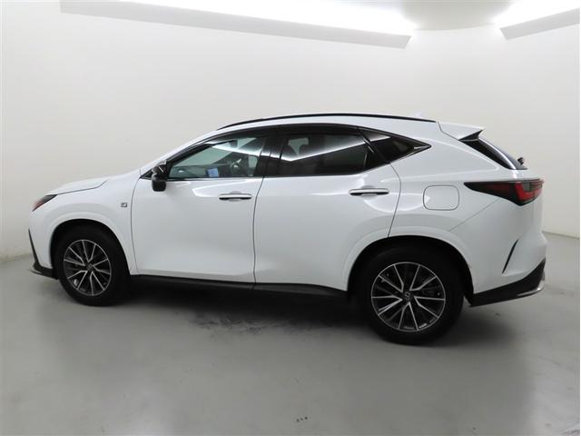 レクサス正規販売店は埼玉県内に５店舗（ＣＰＯ浦和美園、浦和、川越、越谷、川口）展開しております。厳格な基準をクリアした良質な認定中古車ＣＰＯを常時８０台程度保有しております。