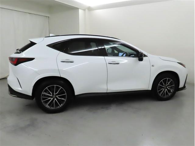 きっとお気に入りＬＥＸＵＳが見つかります。お近くの当社レクサス正規販売店にお越しくださいませ。