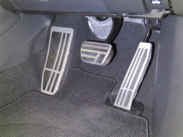 最新のテレマティクスサービス（Ｇ−Ｌｉｎｋ）と、レクサスならではのコンシェルジュサービスで、いつでも、どこでも、心からの安心と満足をレクサスオーナーにお届けいたします。