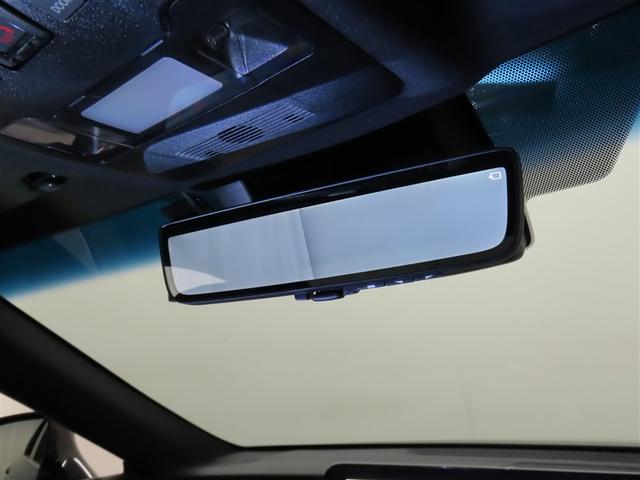 【納車前交換部品１２品目】エンジンオイル、エンジンオイルフィルター、ワイパーゴムの無条件交換をはじめ、年数や走行距離に応じ、所定の基準に沿って部品交換を実施します。