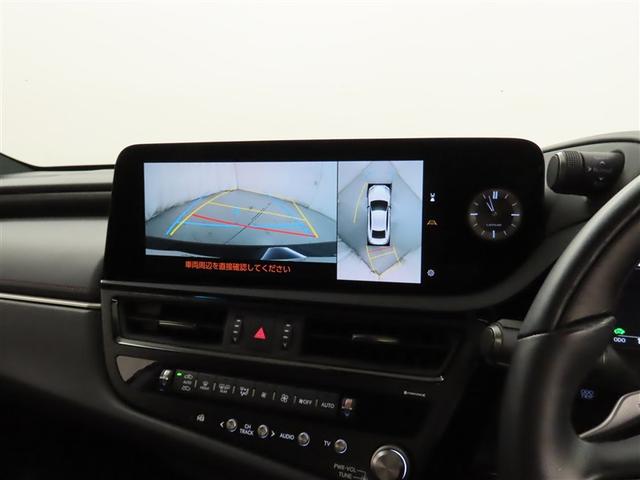 【９０項目以上の納車前点検・整備】２４ヶ月点検の項目を含めた９０項目以上の点検・整備を実施。納車前の最終点検では「レクサスＣＰＯ納車前確認シート」を発行します。