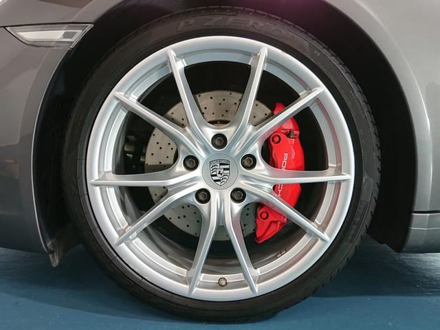 ９１１ ９１１カレラＳ　ＢＯＳＥ／フロントアスクル／左ハンドル／１４Ｗａｙパワーシート／パークセンサー付きバックカメラ／オートエアコン／電動格納式ドアミラー／シートヒーター／アゲートグレーメタリック／ブラックレザーシート（5枚目）