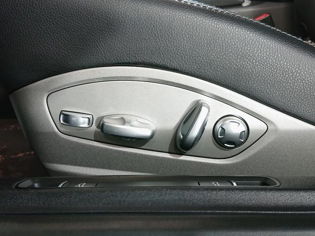 ９１１ ９１１カレラＳ　ＢＯＳＥ／フロントアスクル／左ハンドル／１４Ｗａｙパワーシート／パークセンサー付きバックカメラ／オートエアコン／電動格納式ドアミラー／シートヒーター／アゲートグレーメタリック／ブラックレザーシート（9枚目）