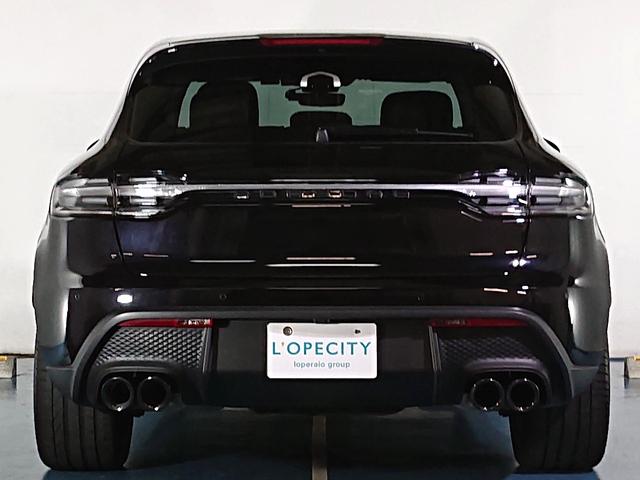 マカン マカン スポクロ/スポエグ/エアサス/赤革/20インチAW/14way電動シート/PDLS+付ティンテッドLED/ヘッドレストポルシェクレスト/レーンキーピング/ヒーター付ステアリング/カラークレストキャップ(4枚目)