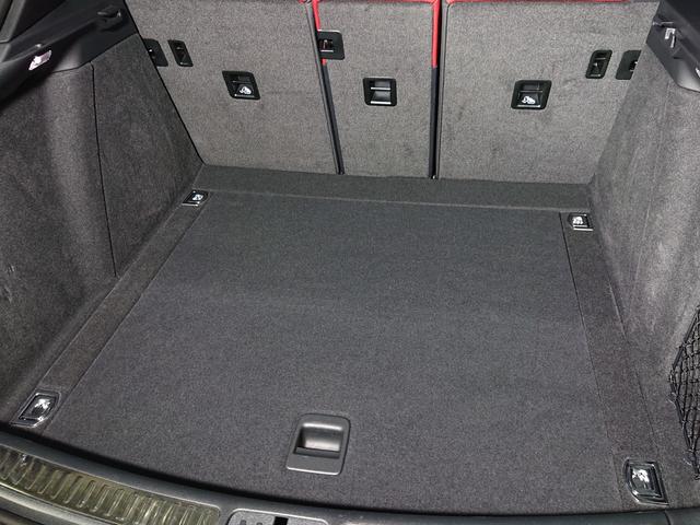 マカン マカン スポクロ/スポエグ/エアサス/赤革/20インチAW/14way電動シート/PDLS+付ティンテッドLED/ヘッドレストポルシェクレスト/レーンキーピング/ヒーター付ステアリング/カラークレストキャップ(31枚目)