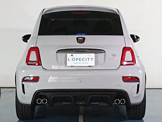 アバルト695 コンペティツィオーネ ドラレコ・バックカメラ付デジタルインナーミラー/Sabeltスポーツシート/ブレンボキャリパー/KONI製FSDショックアブソーバー/Beatsプレミアムサウンド/Record Monzaエキゾースト(4枚目)