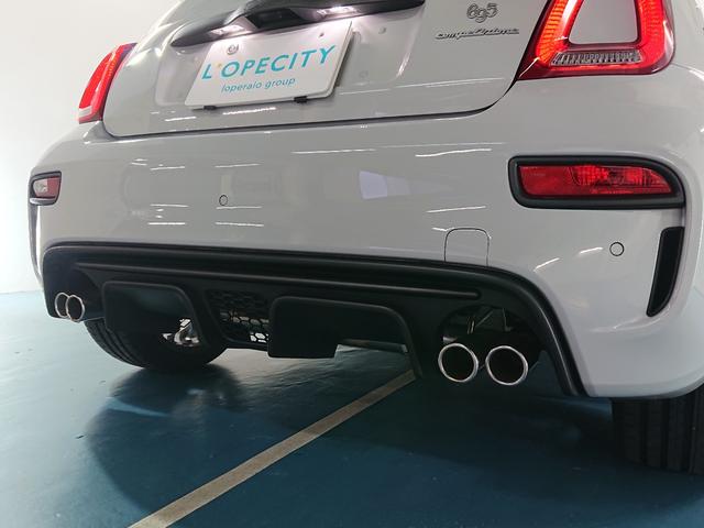 アバルト695 コンペティツィオーネ ドラレコ・バックカメラ付デジタルインナーミラー/Sabeltスポーツシート/ブレンボキャリパー/KONI製FSDショックアブソーバー/Beatsプレミアムサウンド/Record Monzaエキゾースト(25枚目)